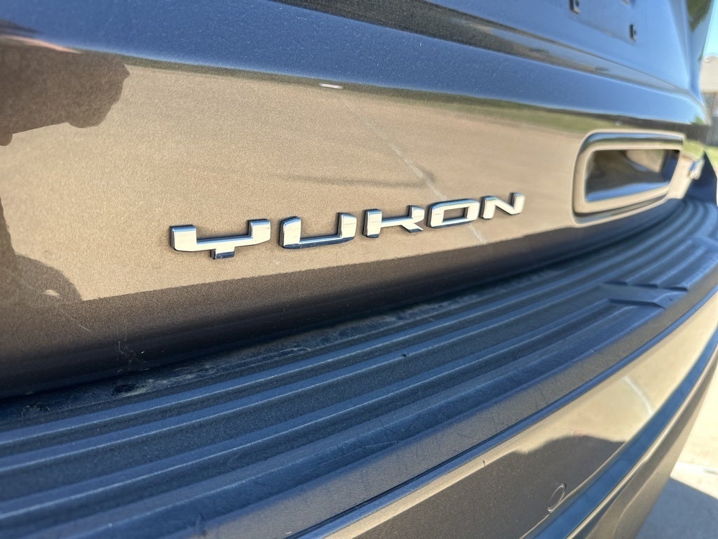 2021 GMC Yukon XL AT4